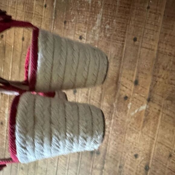 Lucky Brand red strappy raffia 7.5 wedge heel sandals - Picture 4 of 5